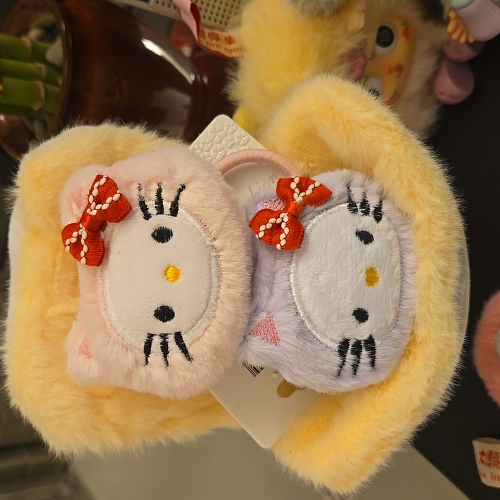 Hello kitty hair tie